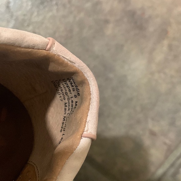 Gentle Soul Peony Sneaker - Picture 9 of 13